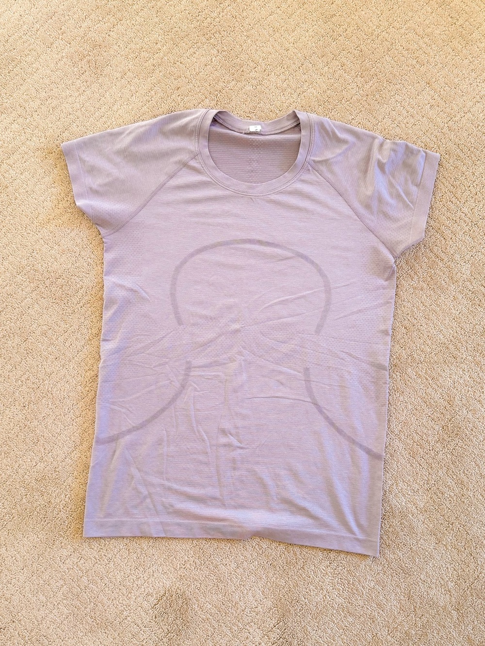 lululemon athletica Lavender Short Sleeve Crew Tee